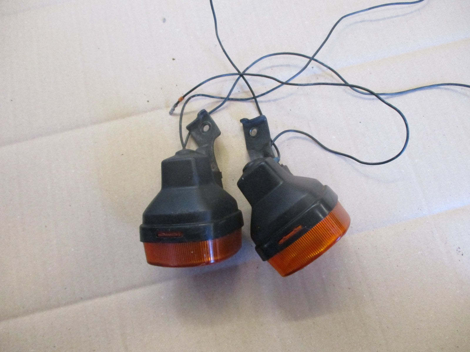 Clignotants avant + supports pour Honda 125 XLS