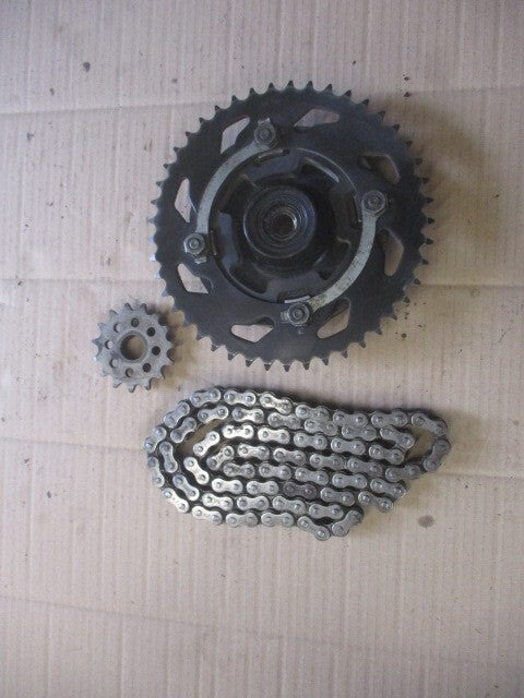 Kit chaîne + porte couronne pour Yamaha 600 XTE - 3TB - 4PT - DJ02