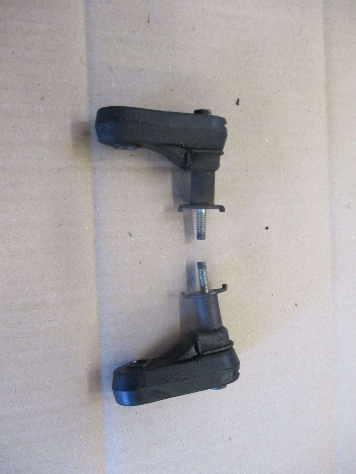 Pattes de fixation clignotants arrières pour Honda 125 XLS - XR