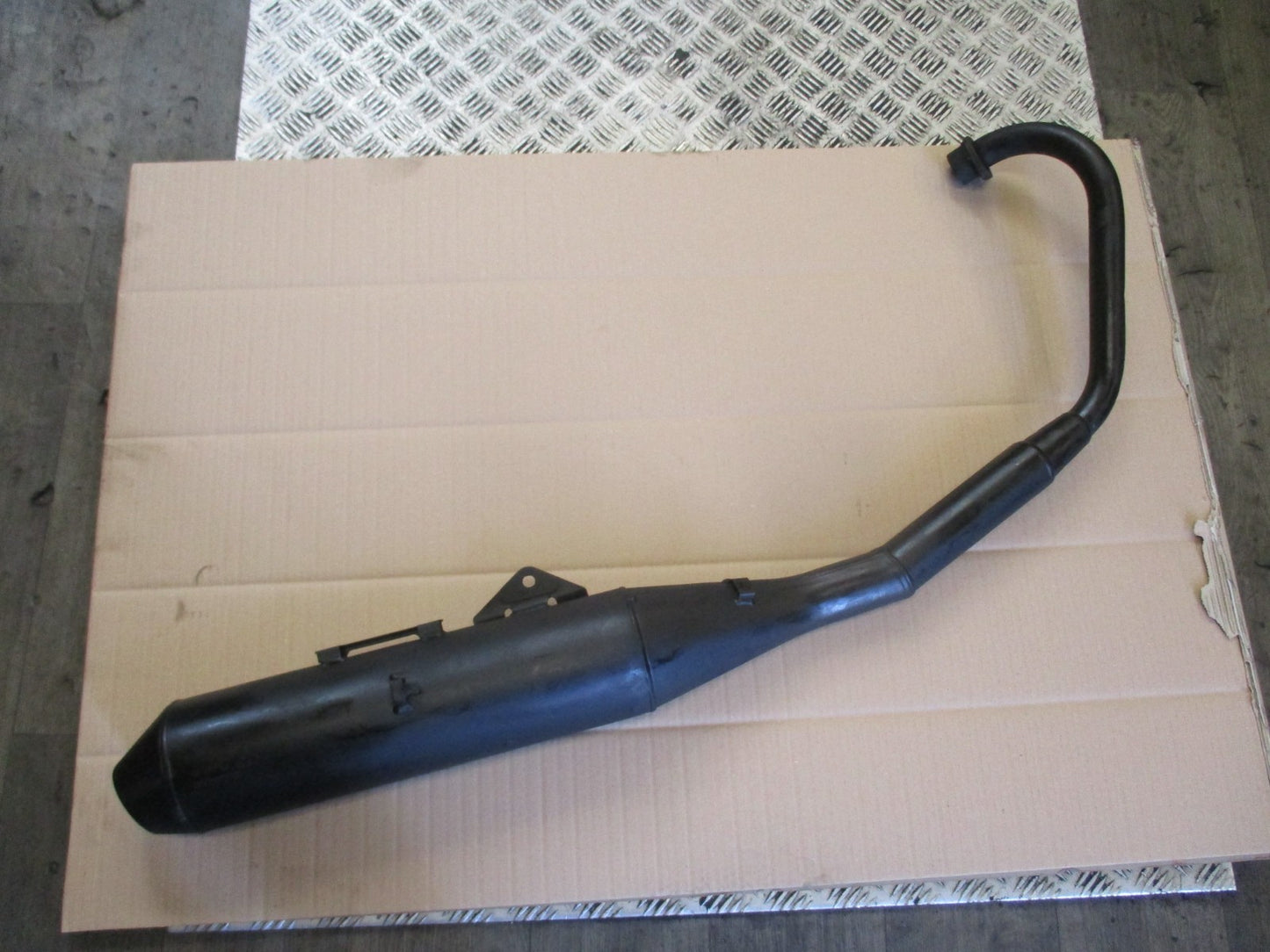 Pot d'échappement pour Honda 125 CBF - JC40A