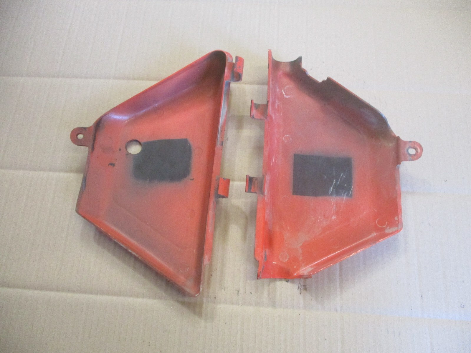 Caches latéraux pour Suzuki 125 TS B - 1979