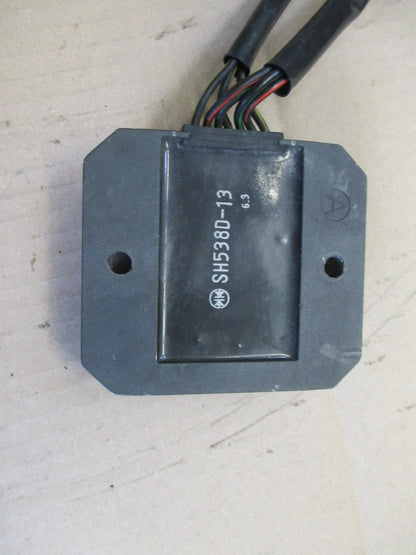 Régulateur pour Honda 600 VT C Shadow - PC21