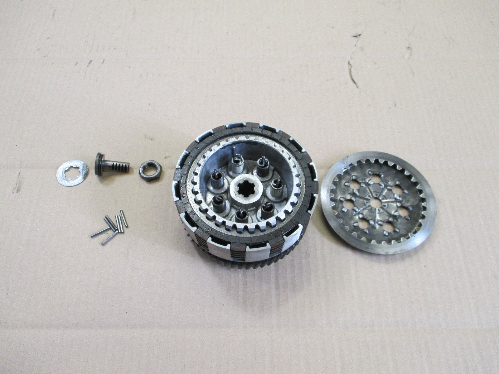 Embrayage pour Suzuki 125 TS ER - 1979 / 1981