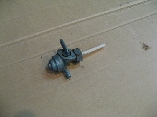 Robinet d'essence pour Honda 125 XLR - JD04