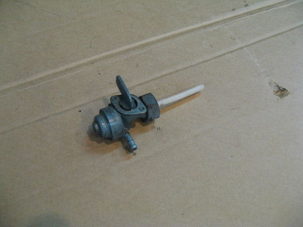 Robinet d'essence pour Honda 125 XLR - JD04