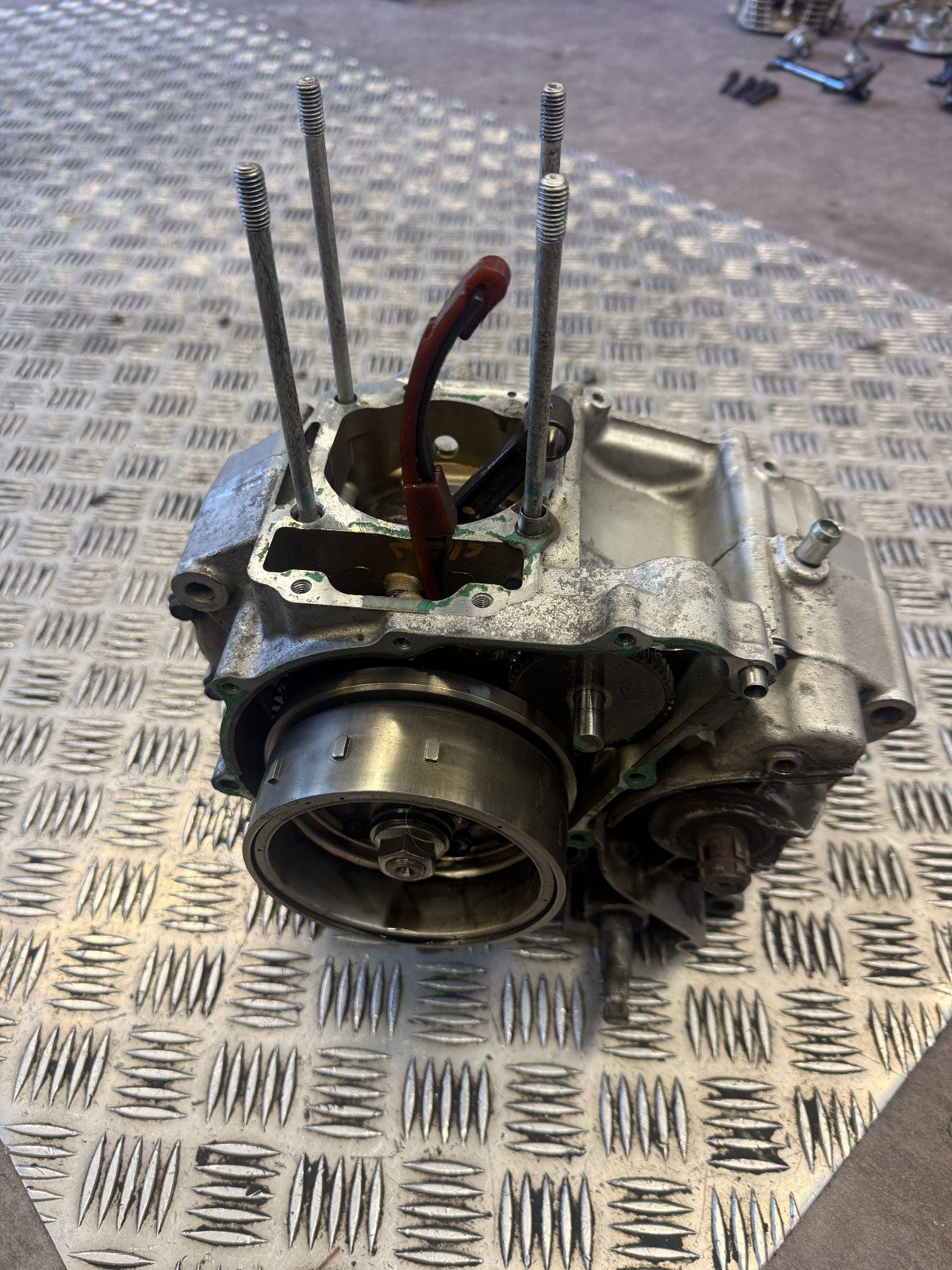 Bas moteur pour Honda 125 CBF - JC40A
