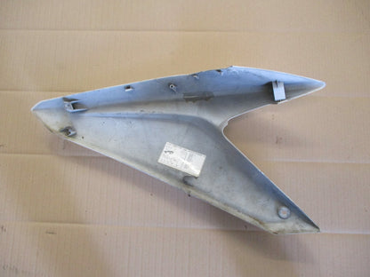 Flanc de carénage droit pour Honda 125 CBF - JC40A