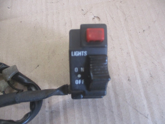 Commodo droit pour Suzuki 650 DR RS - SP42A - sans demarreur