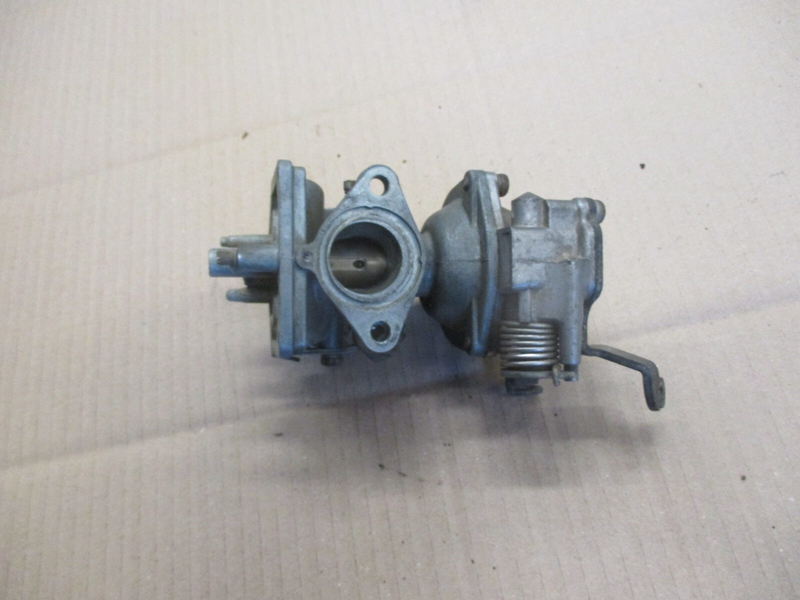 Carburateur sans cuve, flotteur et gicleur pour Honda 125 CM T - 1978/1981