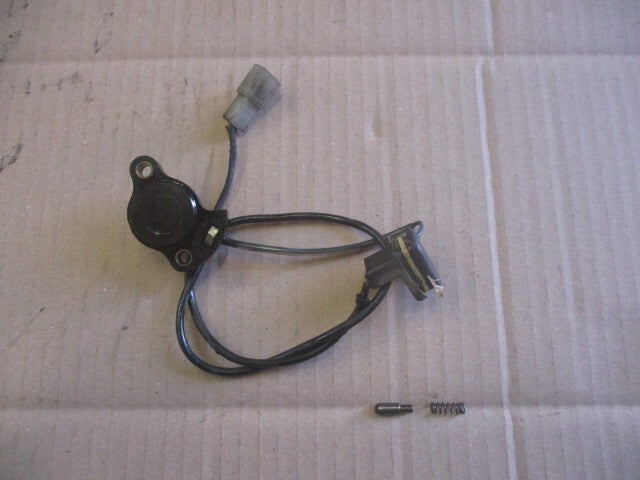 Contacteur de point mort + pion pour Suzuki 750 DR - 800 DR - SR41A - SR42A