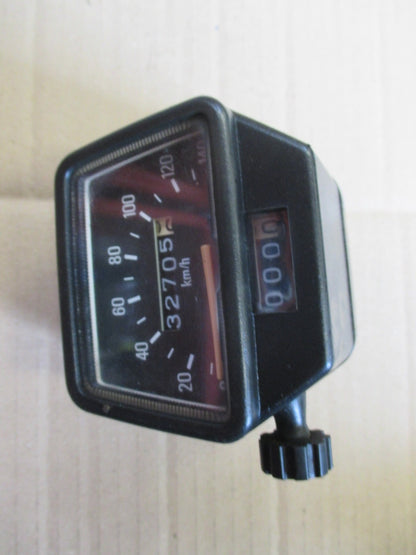 Compteur 32705 kms pour Yamaha 125 XT - 125 DTLC - 125 DTR DTRE