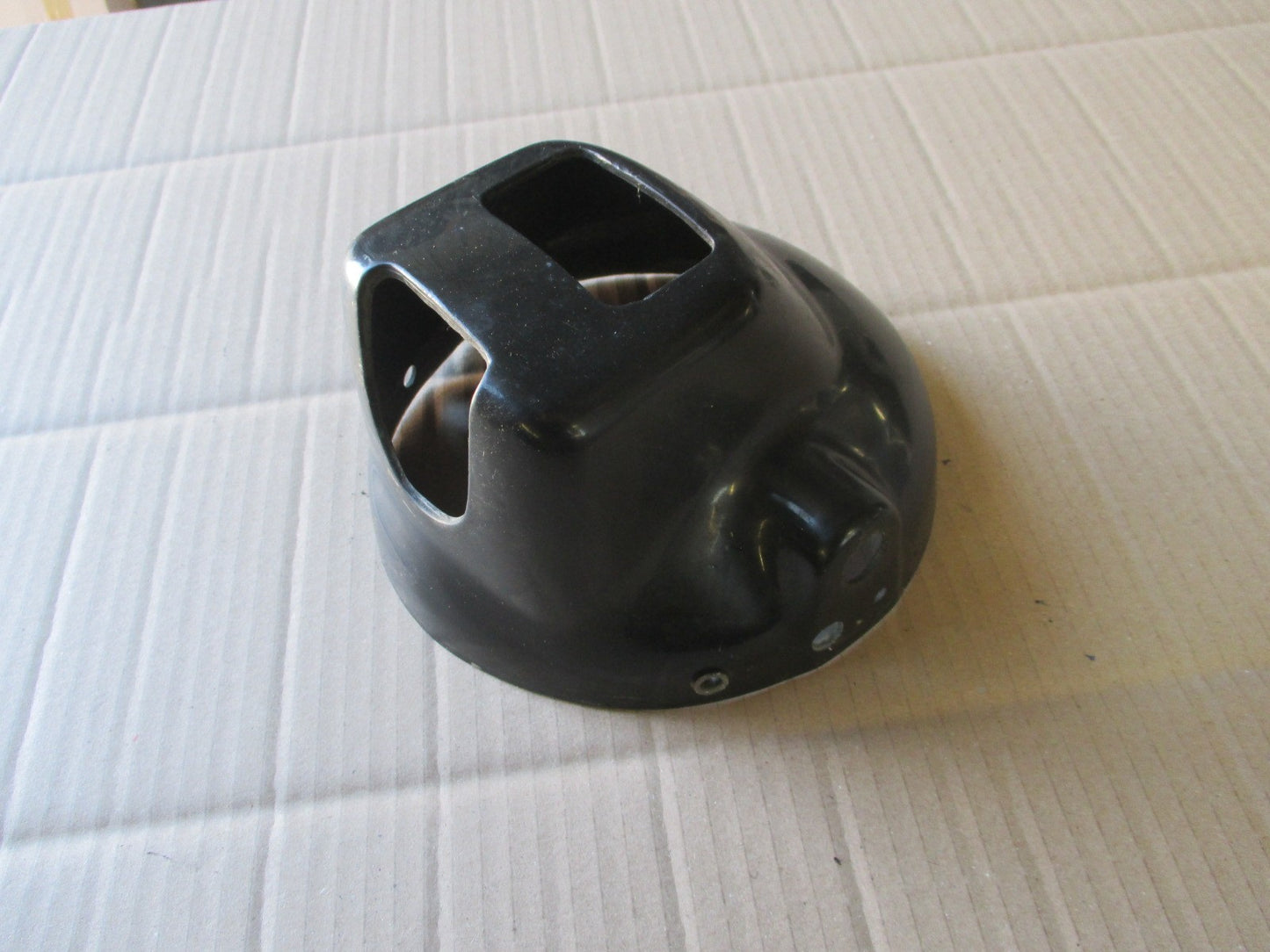 Cuvelage de phare pour Honda 125 CM - JC05