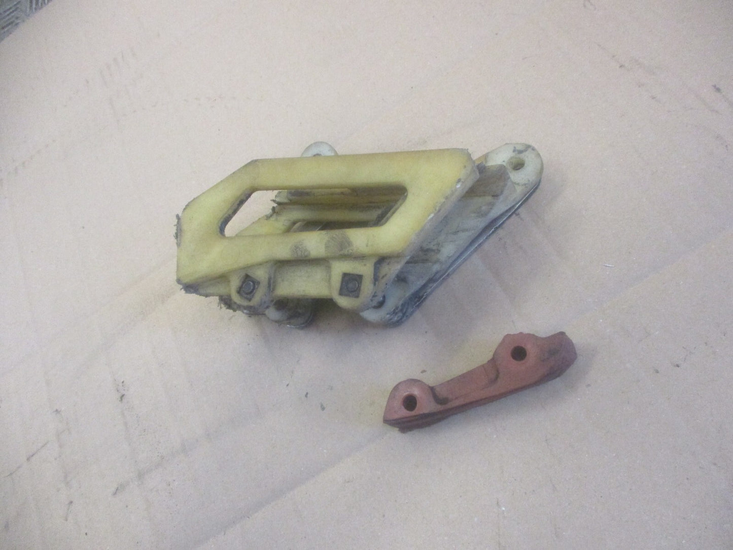 Guide chaîne pour Yamaha 600 TTR - DJ01 - 1999