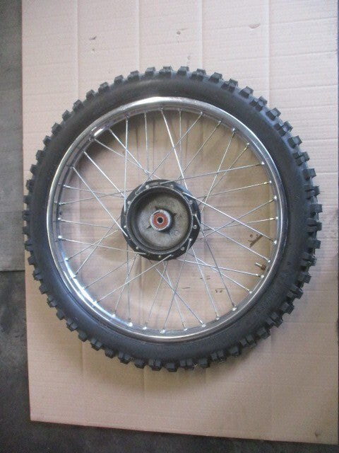 Roue avant comme neuve avec pneu très peu roulé pour Yamaha 125 XT - 12V - 3YU