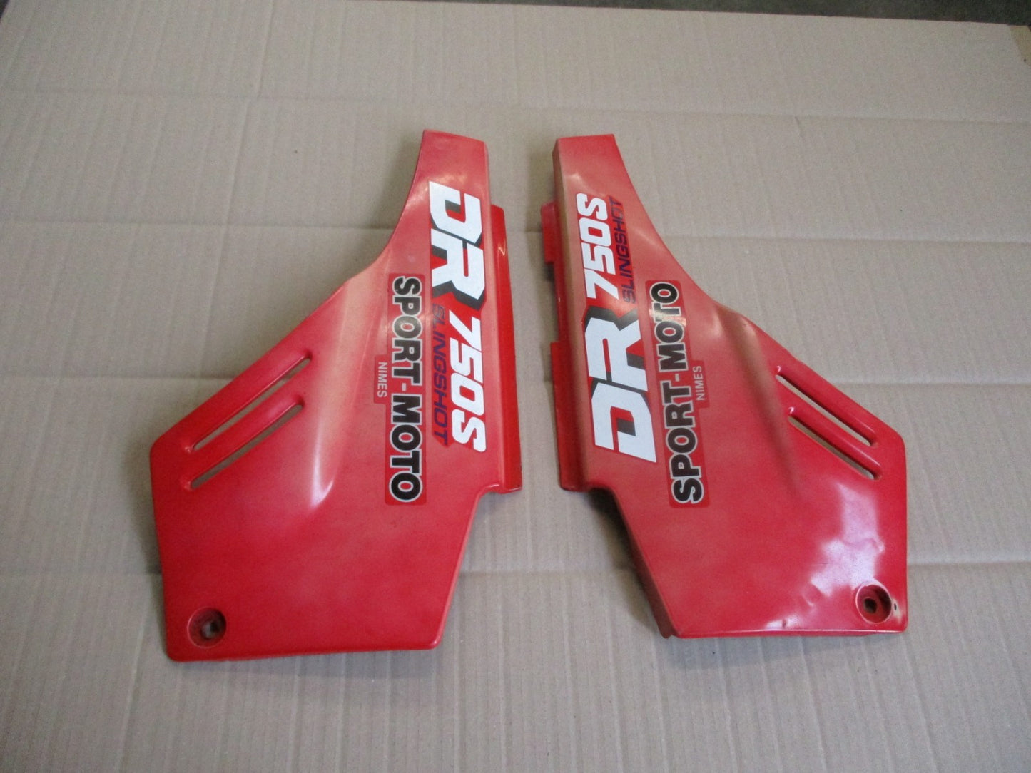 Caches latéraux pour Suzuki 750 DR - 800 DR - SR41 - SR42A