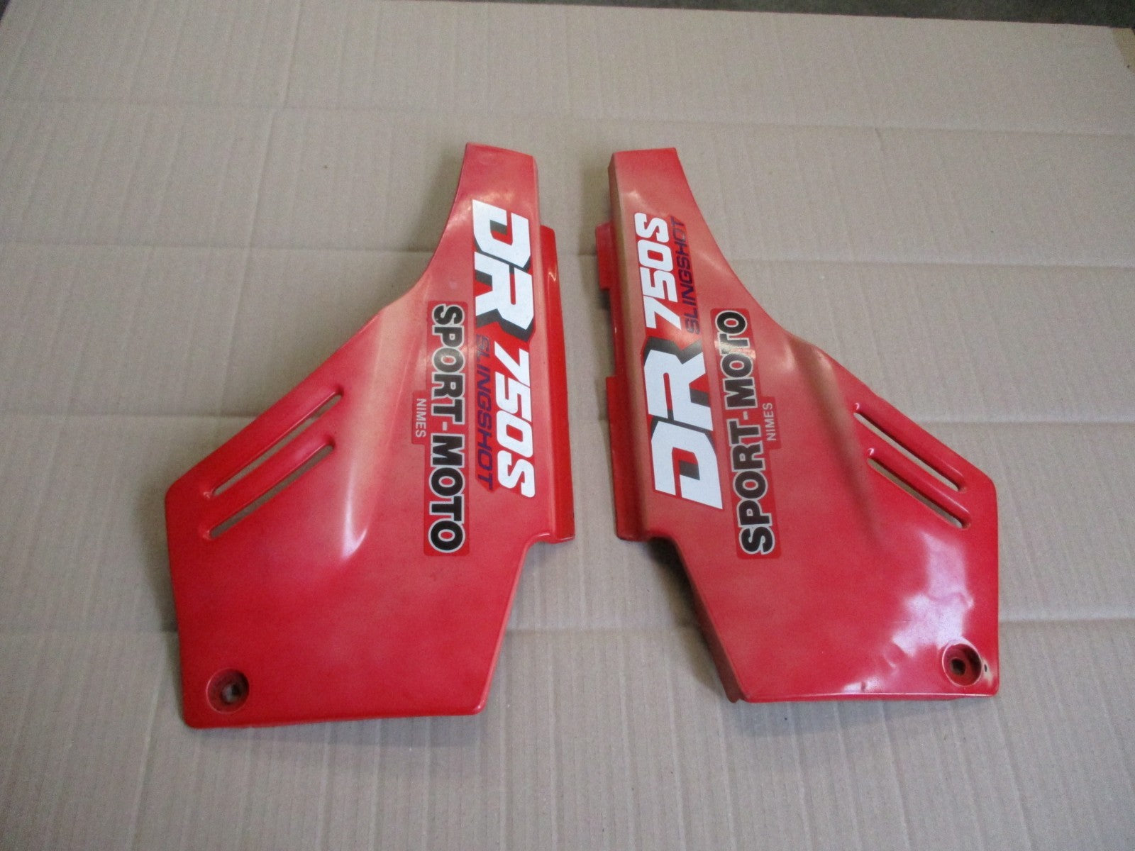 Caches latéraux pour Suzuki 750 DR - 800 DR - SR41 - SR42A