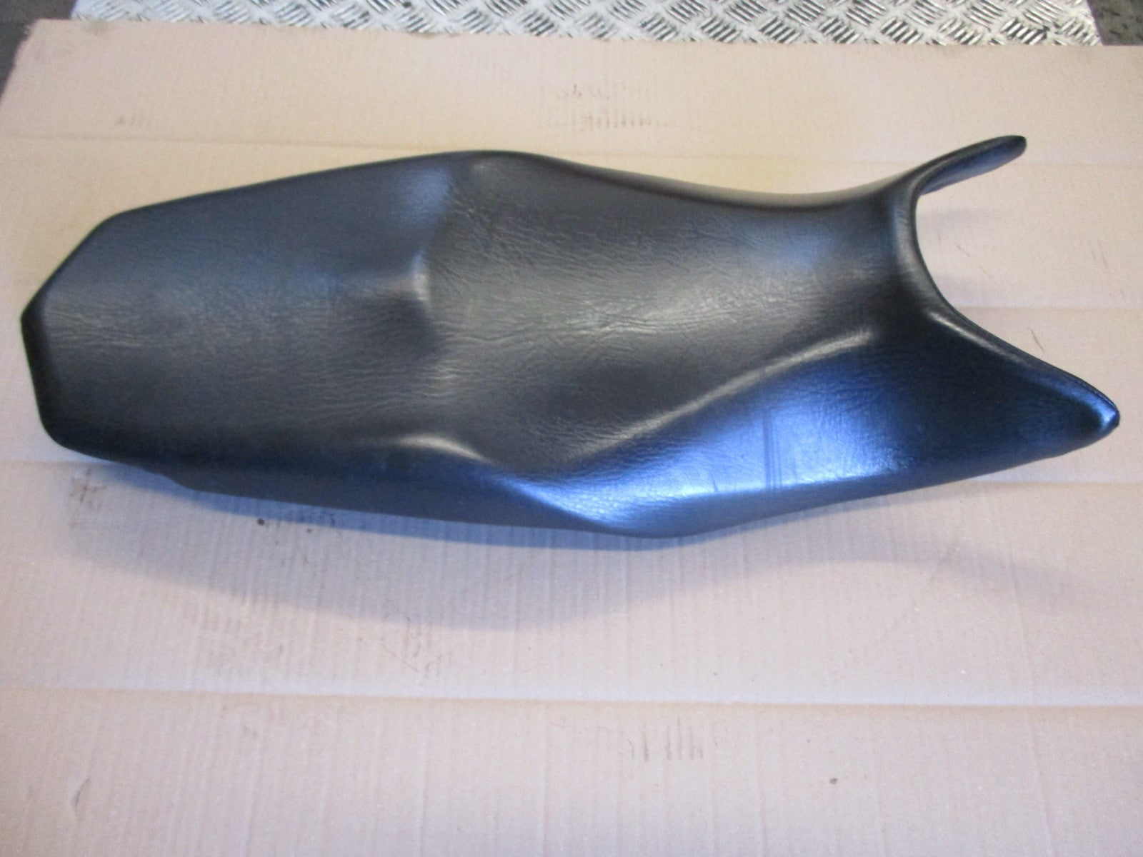 Selle pour Honda 125 CBF - JC74