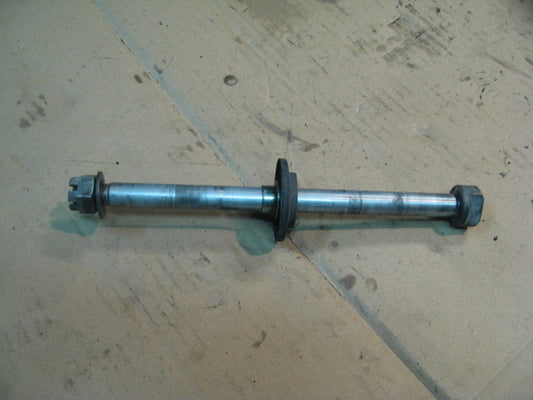 Axe de roue avant pour Honda 125 XLR - JD04 - Modèle frein à tambour