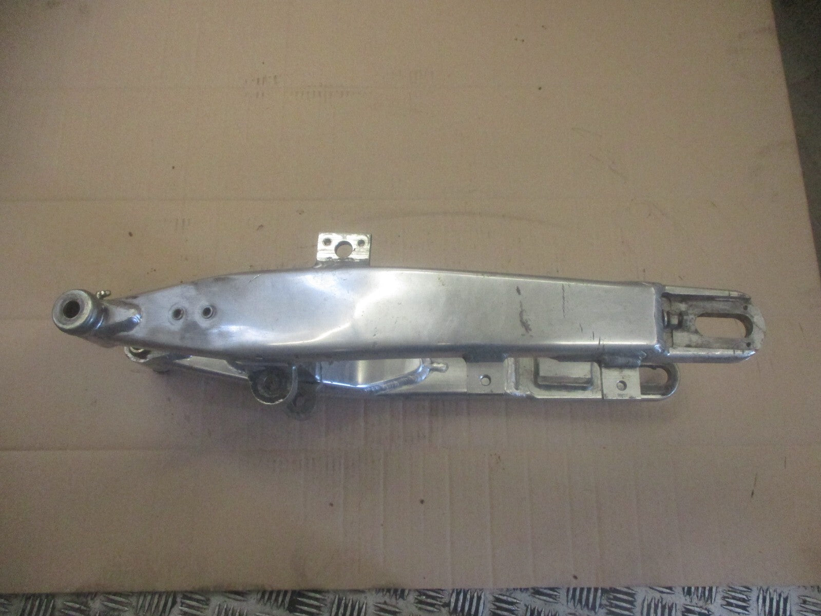 Bras oscillant pour Yamaha 600 TTR - DJ01 - 1999