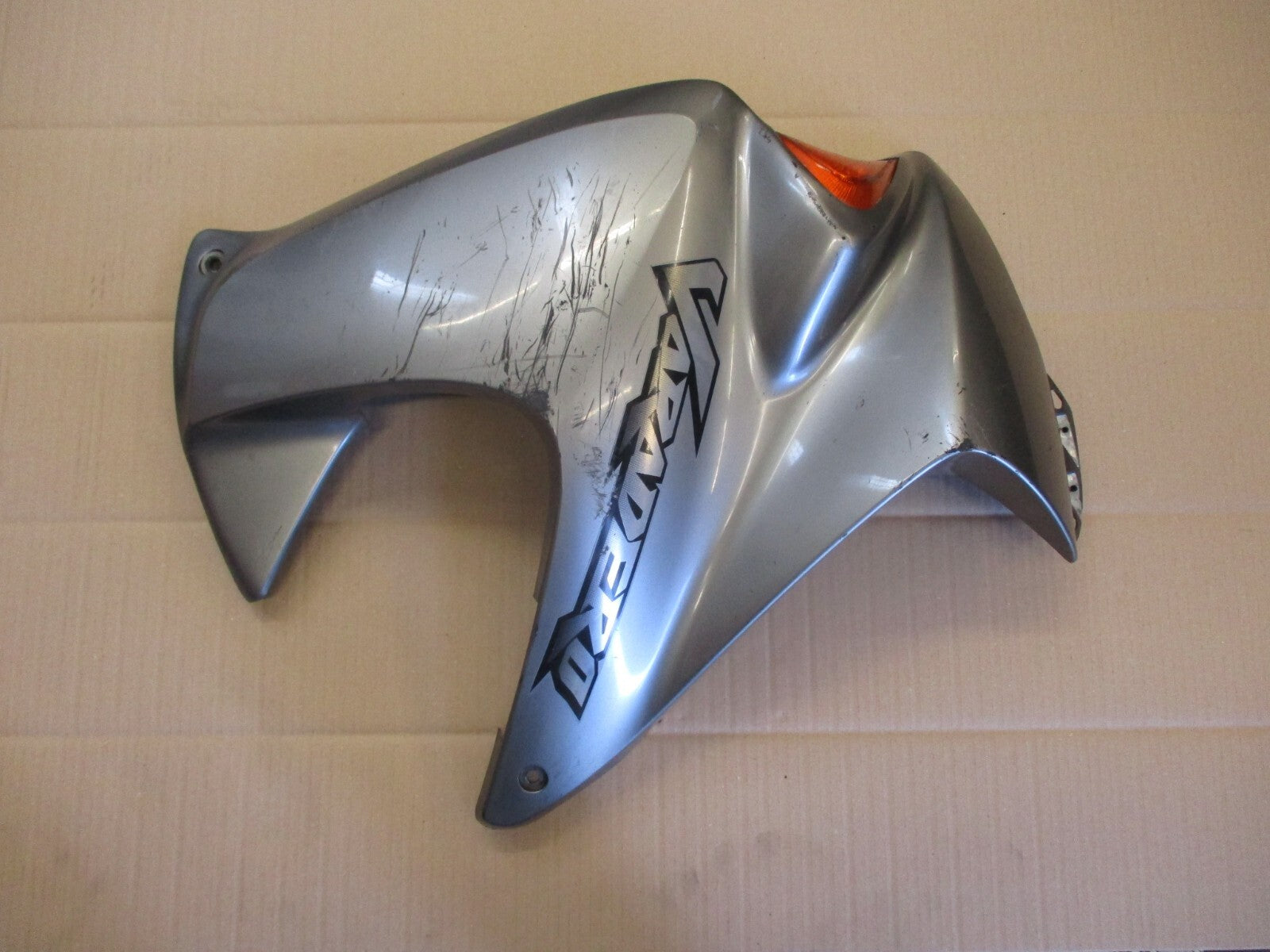Flanc de carénage gauche pour Honda 125 XLV Varadéro - JC32