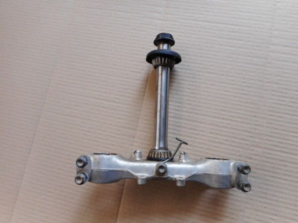 Té inférieur de fourche pour Honda 600 XLR - PD03