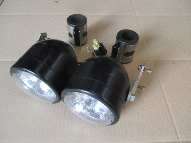 Double optiques de phare + pattes pour Yamaha 125 TW - DE01 - DE054