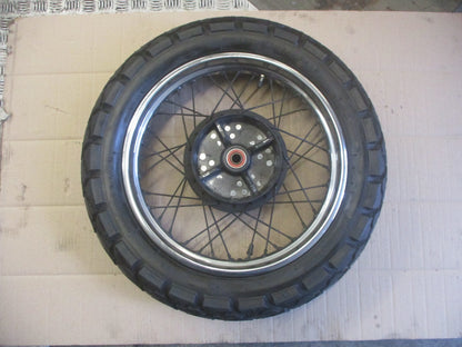 Roue arrière acier chromé avec pneu bon état Yamaha 600 XTE - 3TB - 4PT - DJ02