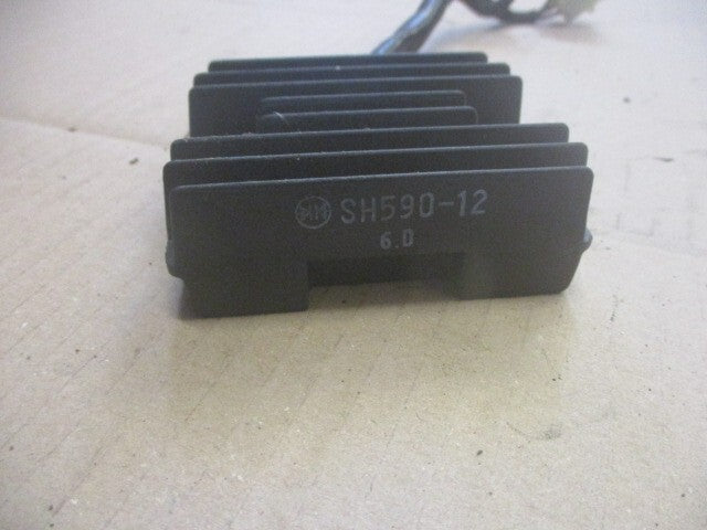Régulateur SH590-12 pour Honda 450 C Rebel CMX - 450CMX  - 1986