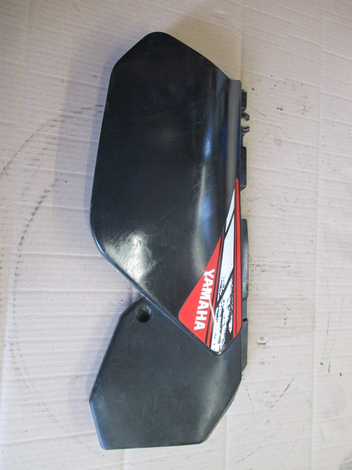 Caches latéraux + ouies de réservoir pour Yamaha 125 DTR - DTRE