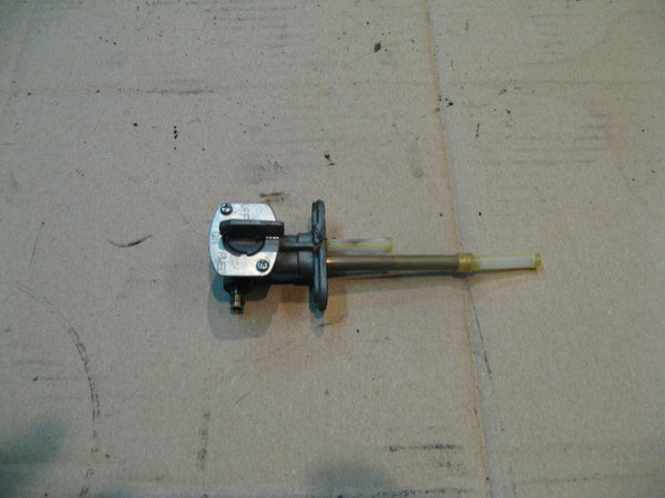 Robinet d'essence pour Yamaha 125 XT - 12V - 3YU