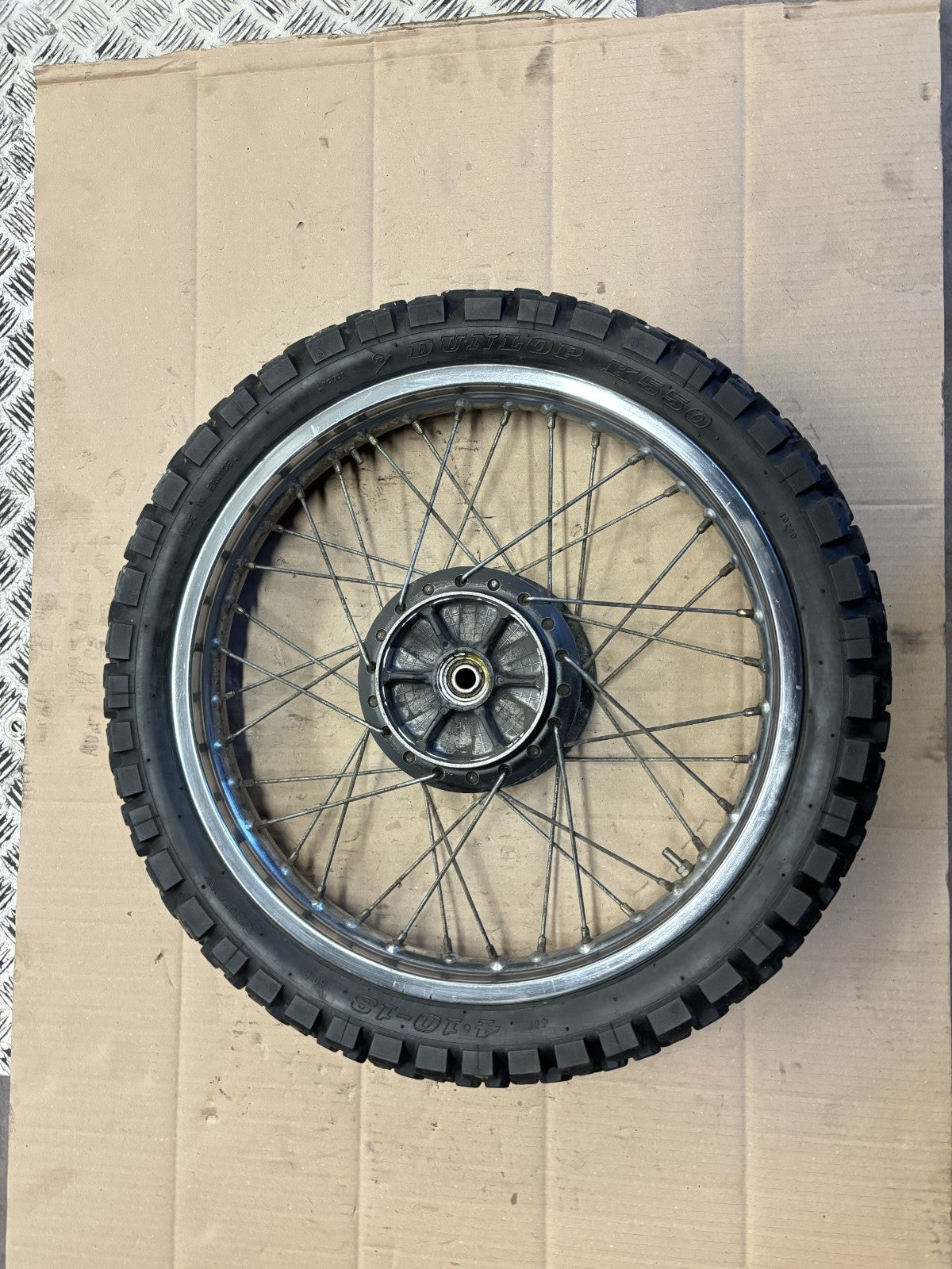 Roue arrière pour Kawasaki 125 KE - K1