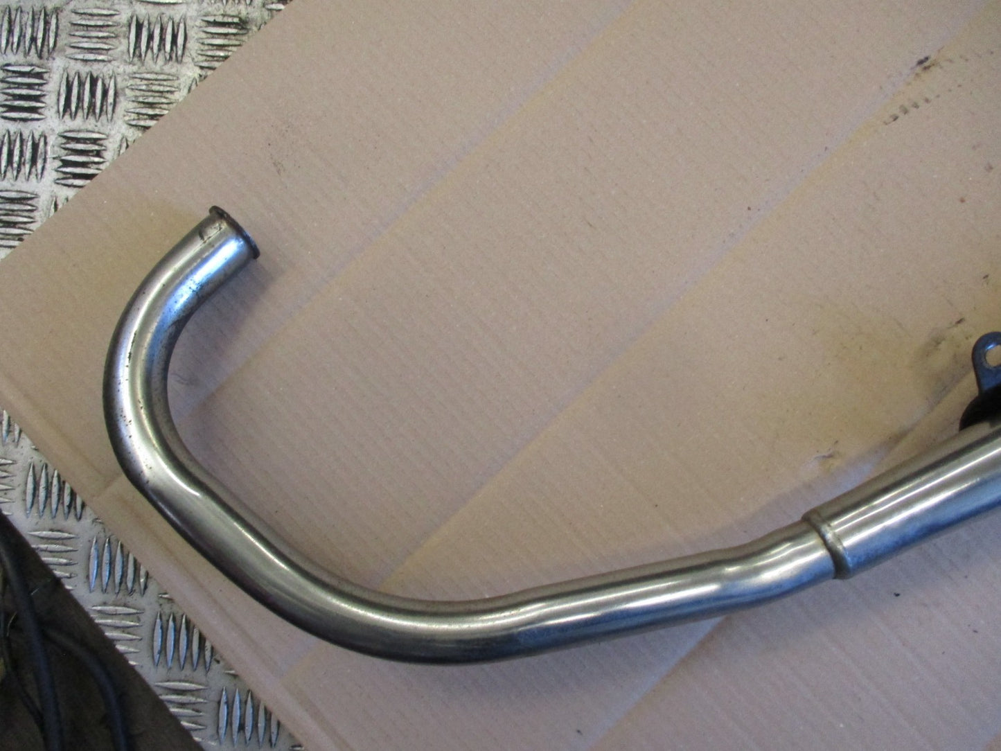 Pot d'échappement gauche pour Honda 125 CBT - CB125T - 125 Twin