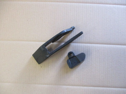 Guide chaîne pour Suzuki 125 DR - SF44A