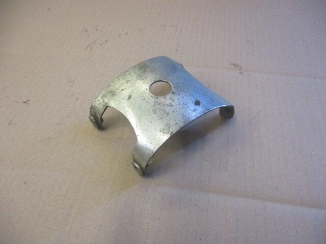 Support garde boue avant pour Honda 125 CBF - JC40A