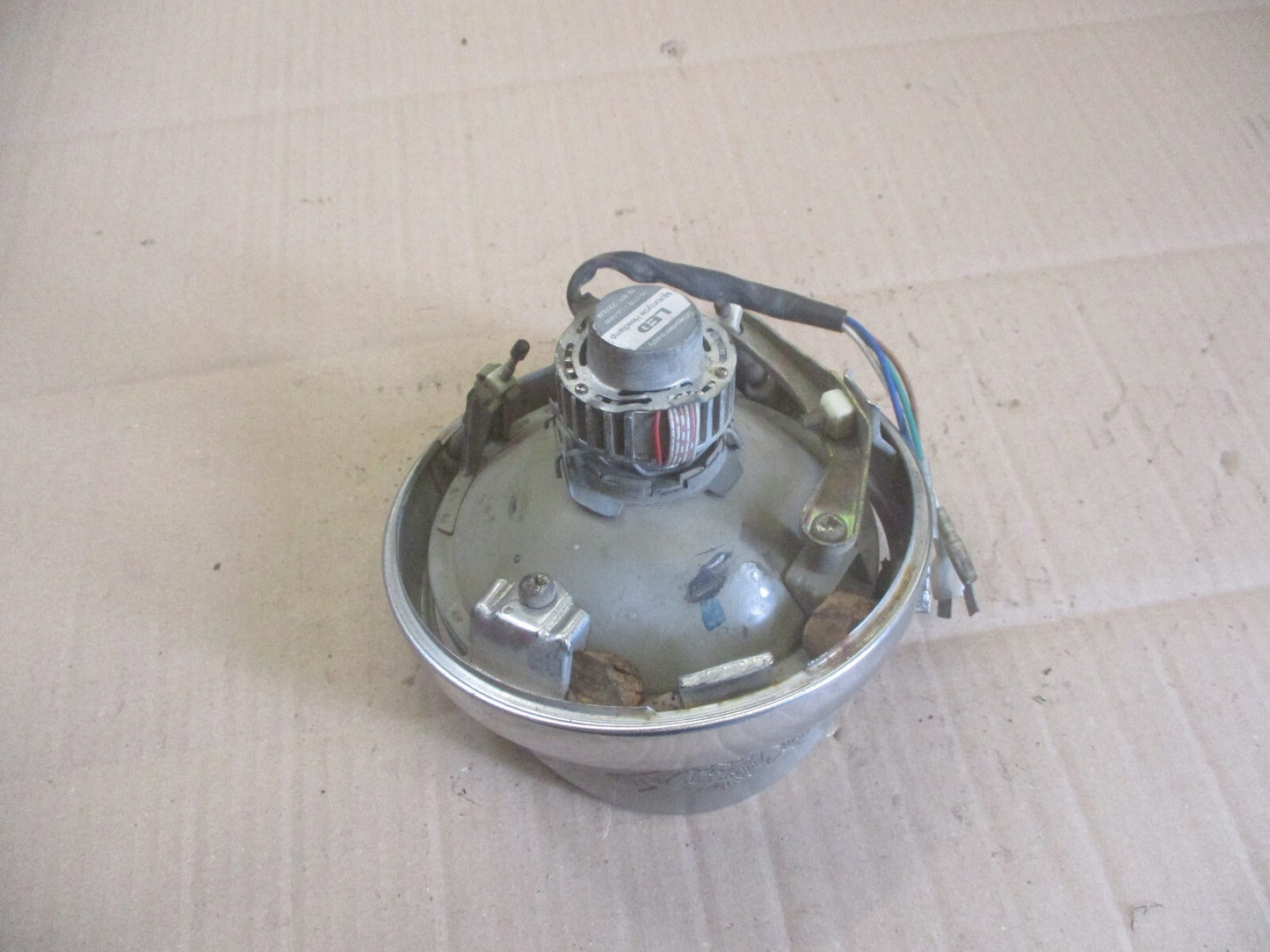 Optique de phare équipé d'une ampoule à led Honda 125 Rebel - JC24A - JC26A