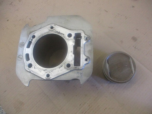 Cylindre / piston pour Suzuki 650 XF Freewind