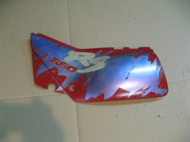 Cache latéral gauche pour Suzuki 650 DR RS SE - SP42A - SP43A