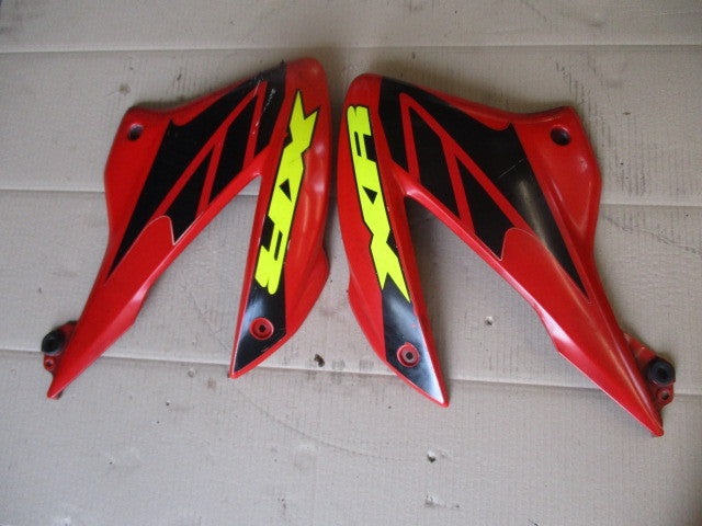Flancs de réservoir pour Honda 125 XR - JD19A - JD1911