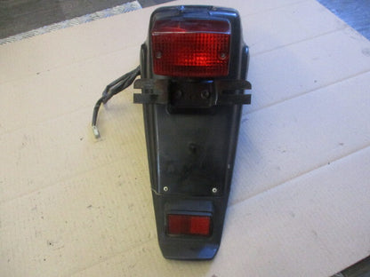Bavette + feu arrière pour Suzuki 125 DR - SF44A