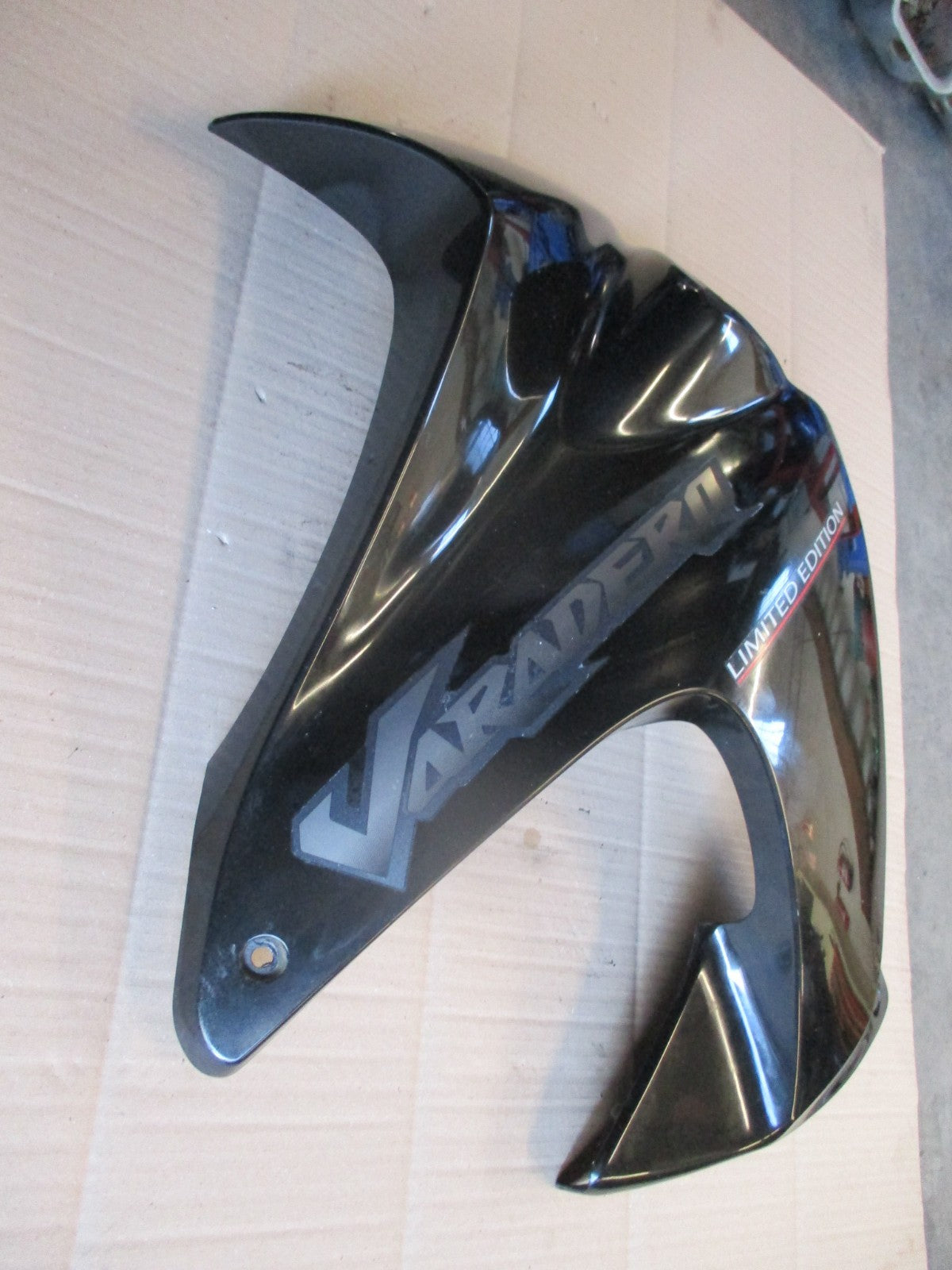 Flanc de carénage droit pour Honda 125 XLV Varadéro - JC32