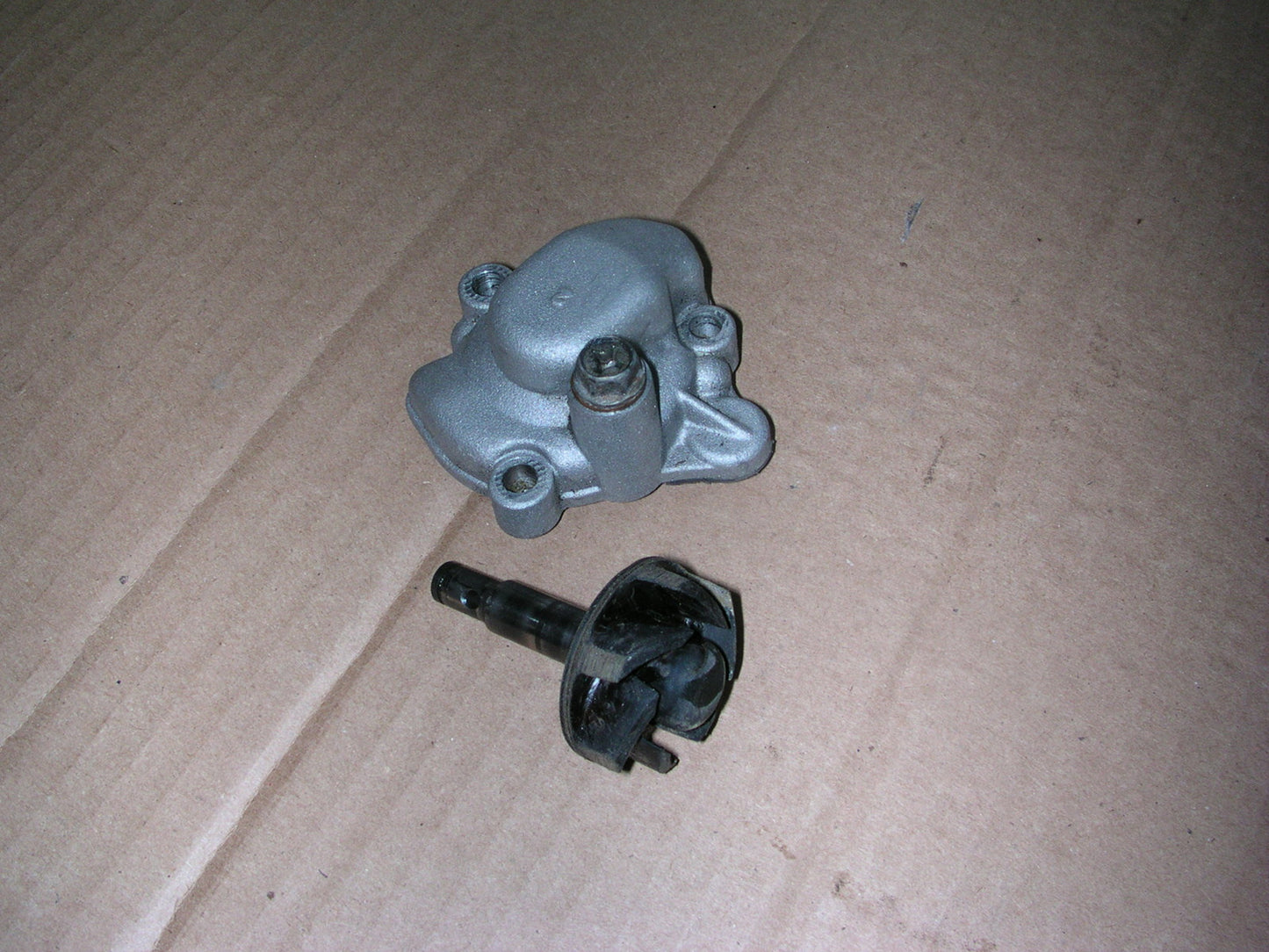 Cache pompe à eau + rouet pour Yamaha 125 DTLC - 34X - 1HR - 57U