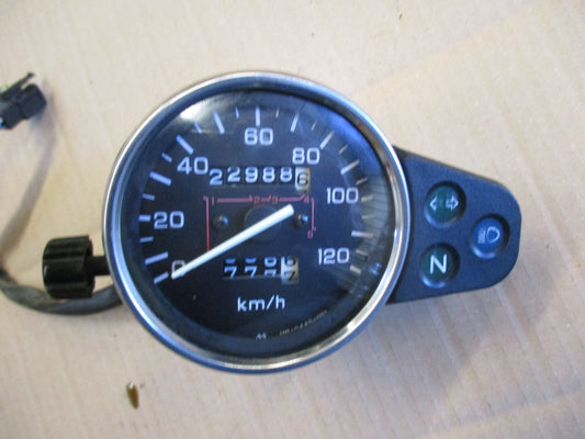 Bloc compteur 22988 kms pour Honda 125 CLR - City Fly - JD18A