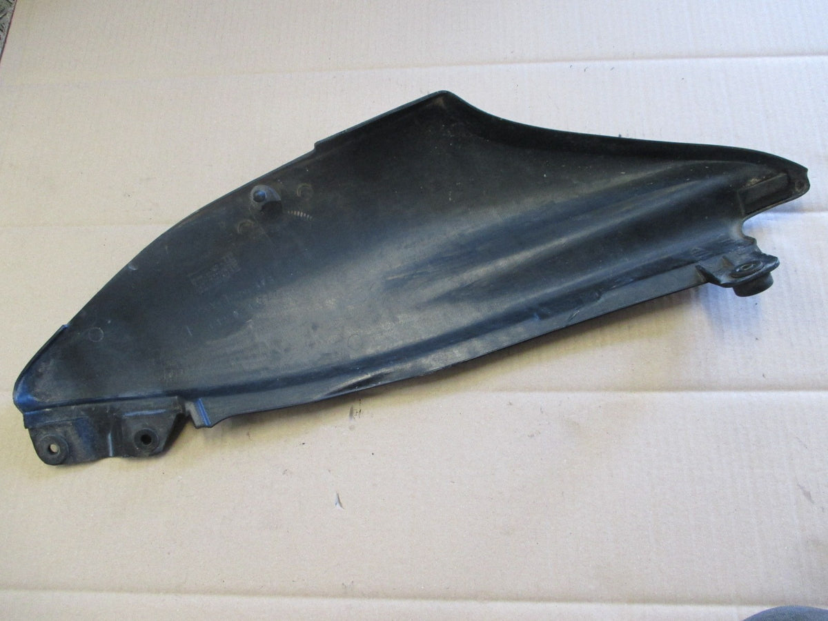 Cache latéral gauche pour Suzuki 650 XF Freewind