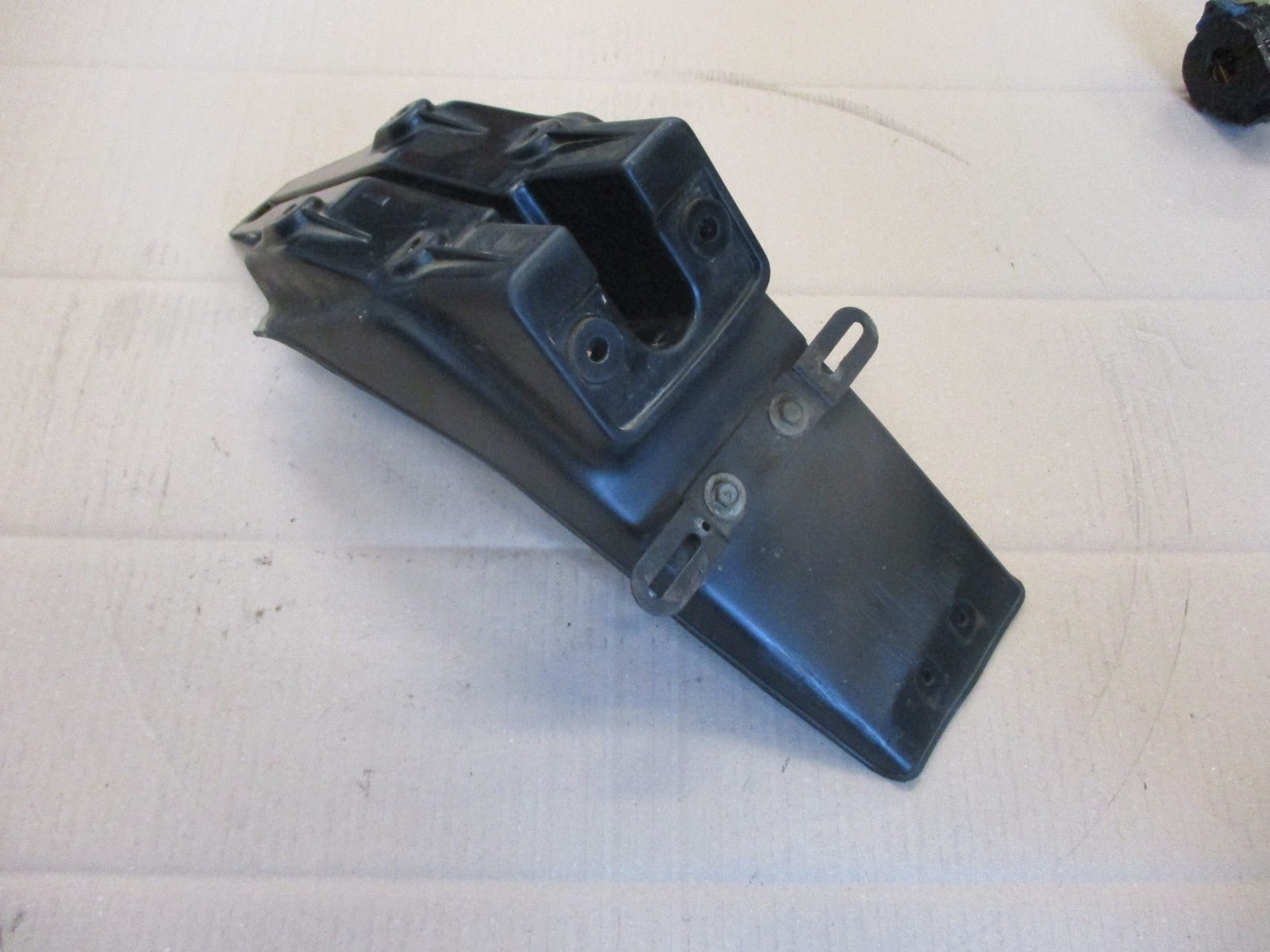 Bavette arrière +  support de plaque pour Kawasaki 125 KMX - MX125B