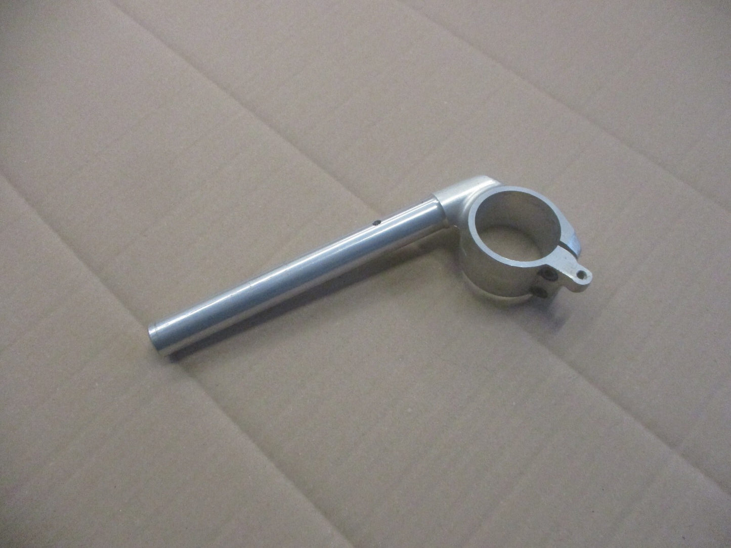 Bracelet demi-guidon gauche pour Yamaha 125 TZR - 4GM - Belgarda