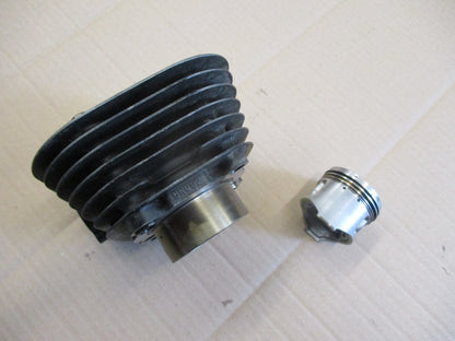 Cylindre / piston pour Yamaha 125 SR - 10F