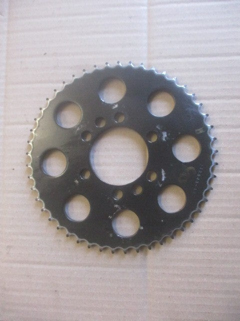 Couronne arrière 49 dents pour Yamaha 125 DTMX - 2A8