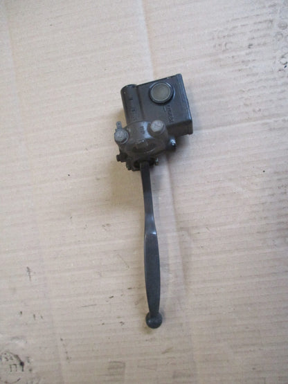 Maitre cylindre de frein avant pour Suzuki 125 GN - NF41A