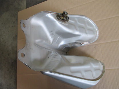 Réservoir d'essence pour Suzuki 600 DR - 650 DR - SN41A - SP41A