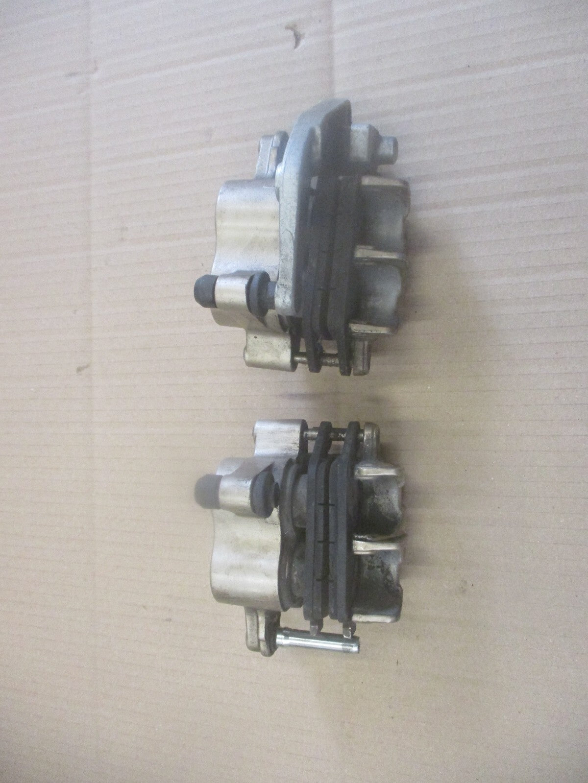 Etriers de frein avant pour Honda 750 VFR - RC24
